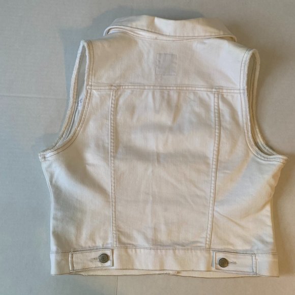 Old Navy White Sleeveless Denim Jacket - Picture 4 of 6